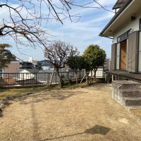 鎌倉市大船六丁目の賃貸物件/庭│高さのある縁側に座って足をぷらぷら。ガーデニングやバーベキューもできそうです