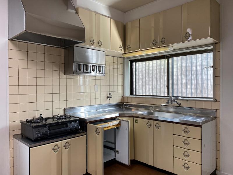 鎌倉市大船六丁目の賃貸物件/1階キッチン│レトロかわいいポイントが盛りだくさん