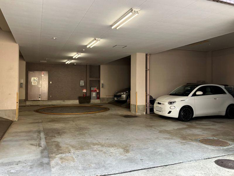 三浦郡葉山町堀内の賃貸物件/駐車場｜機械式と平置きがあります。