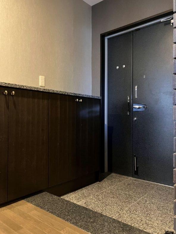 三浦郡葉山町堀内の賃貸物件/玄関｜靴箱もあり、余裕のあるスペース。