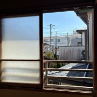 鎌倉市由比ガ浜二丁目の賃貸物件/和室2｜あたたかい日差しとともに江ノ電のガタンゴトンが聞こえます