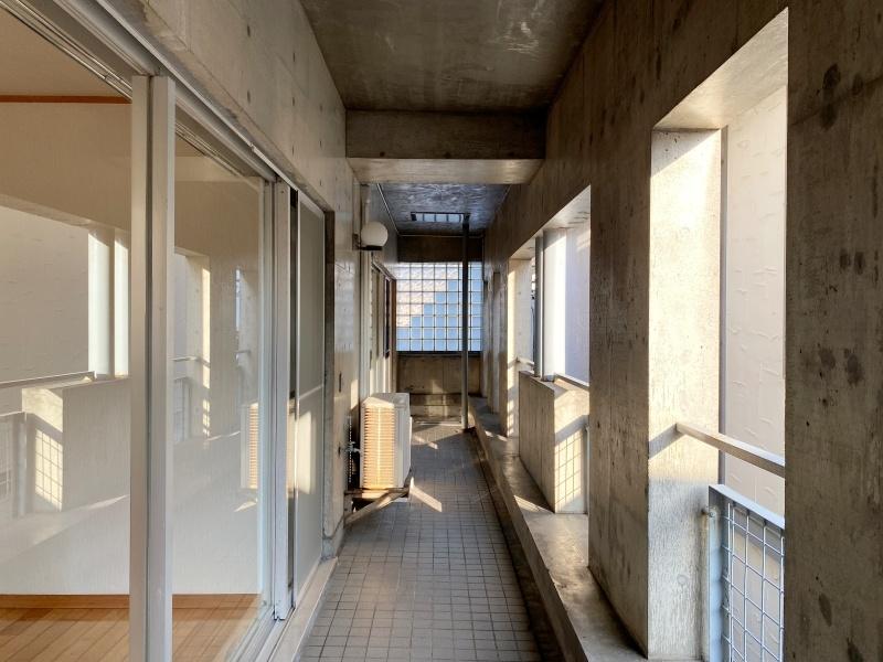 鎌倉市材木座三丁目の賃貸物件/バルコニー│南側がまるまる半屋外空間に