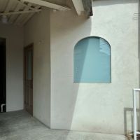 鎌倉市御成町の賃貸物件/外観。窓の形がいいです