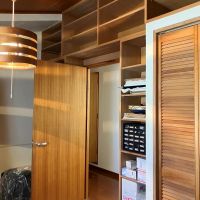 平塚市唐ケ原の売買物件/洋室（7.0帖）｜壁の上部に造作の収納が。