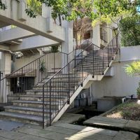 平塚市唐ケ原の売買物件/共用部｜光と影の美しさにほれぼれその3。