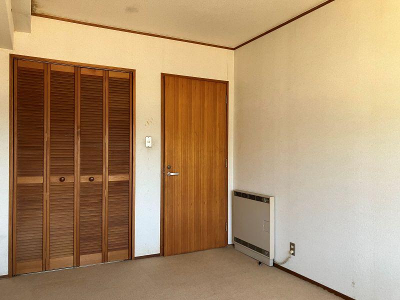 平塚市唐ケ原の売買物件/洋室3（7.1帖）｜この部屋はクローゼット付きです。