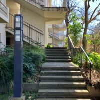 平塚市唐ケ原の売買物件/共用階段｜ここから上っていきます。