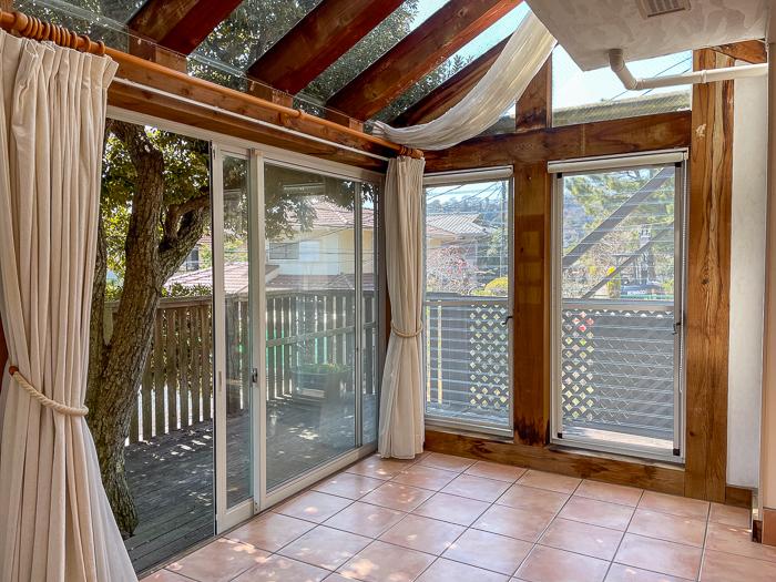 鎌倉市長谷一丁目の売買物件/サンルームは3面ガラス