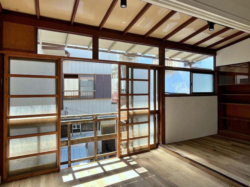 鎌倉市御成町の賃貸物件/奥のスペースには床座の作業空間とソファ席を計画中