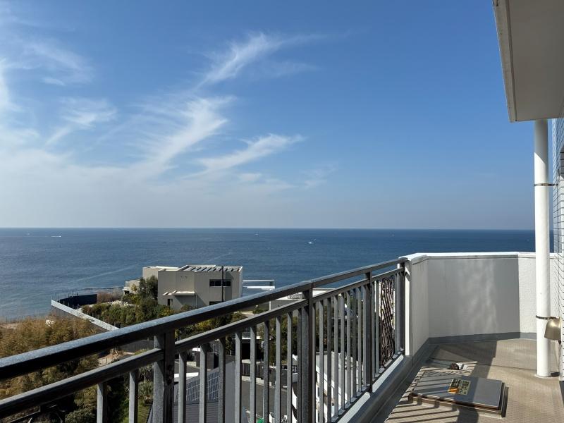 横須賀市秋谷一丁目の売買物件/バルコニーから南西を見て。相模湾を一望！