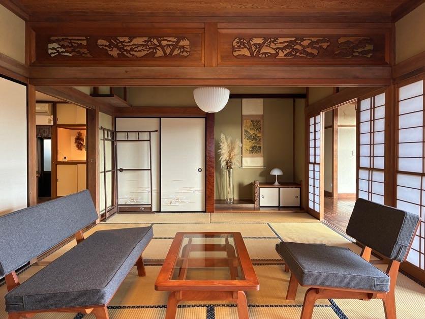 三浦市初声町高円坊の売買物件/1階 和室1｜松林をあしらった欄間細工など、細かい造作も見どころの一つ