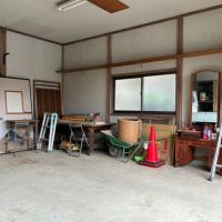 三浦市初声町高円坊の売買物件/ガレージ｜車を置くだけではなく、農作業の道具もたっぷり置けます