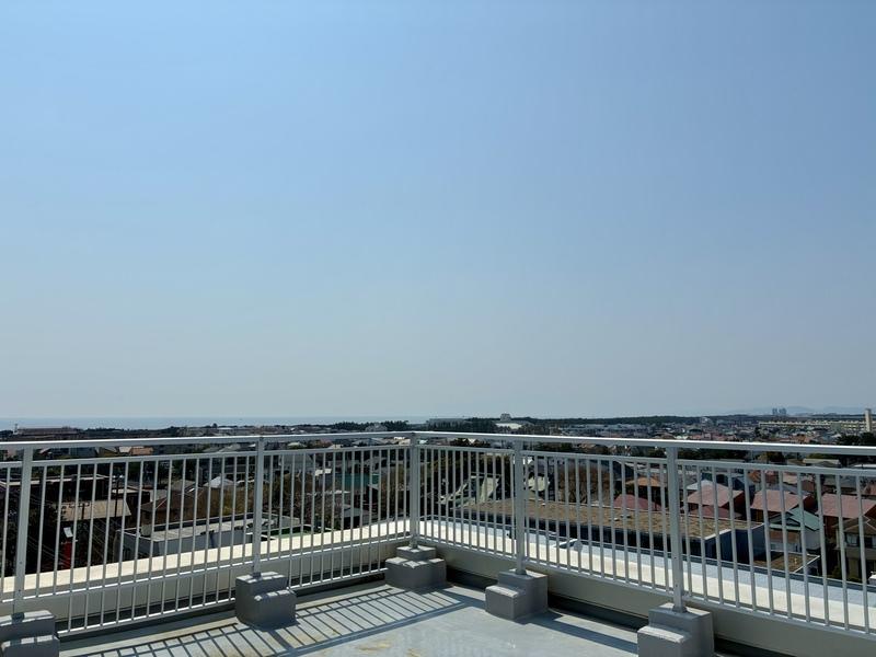 藤沢市鵠沼海岸五丁目の売買物件/海側の眺望。遮るものがない。水平線が穏やかに見えます