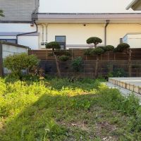 藤沢市辻堂元町三丁目の賃貸物件/建物前には専用の畑スペースも。これを機に土いじりにチャレンジしてみては