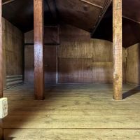 三浦郡葉山町長柄の賃貸物件/屋根裏｜反対にも収納スペースがたっぷり