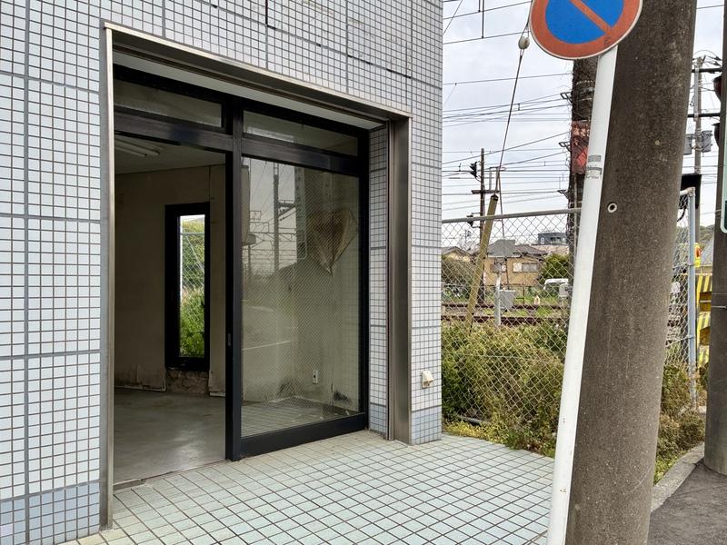 鎌倉市扇ガ谷一丁目の賃貸物件/あの角だ！と地元の方ならわかるあのビルの1階です