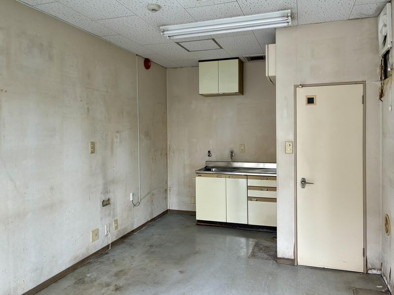鎌倉市扇ガ谷一丁目の賃貸物件/キッチンやトイレは残置物です。退去時にはスケルトンにしてください