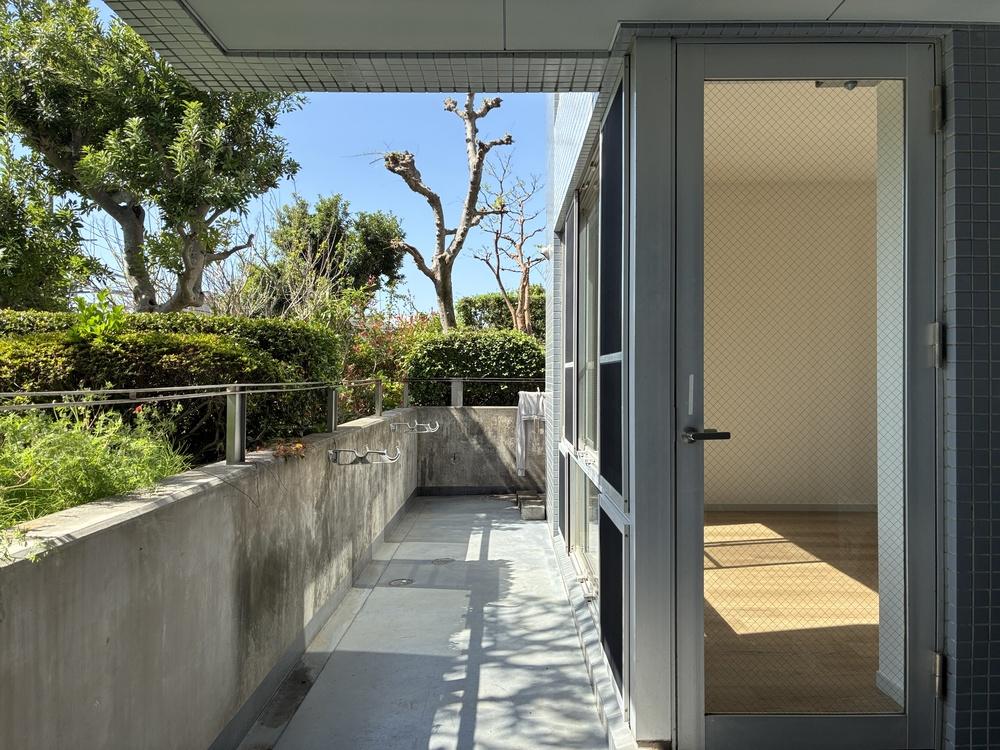 鎌倉市由比ガ浜三丁目の賃貸物件/【1階】バルコニー