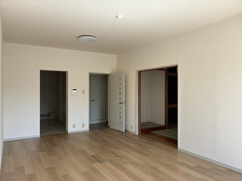 鎌倉市由比ガ浜三丁目の賃貸物件/【1階】リビング