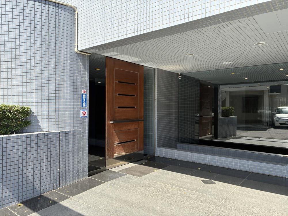 鎌倉市由比ガ浜三丁目の賃貸物件/マンションのエントランス部分