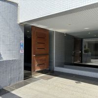 鎌倉市由比ガ浜三丁目の賃貸物件/マンションのエントランス部分