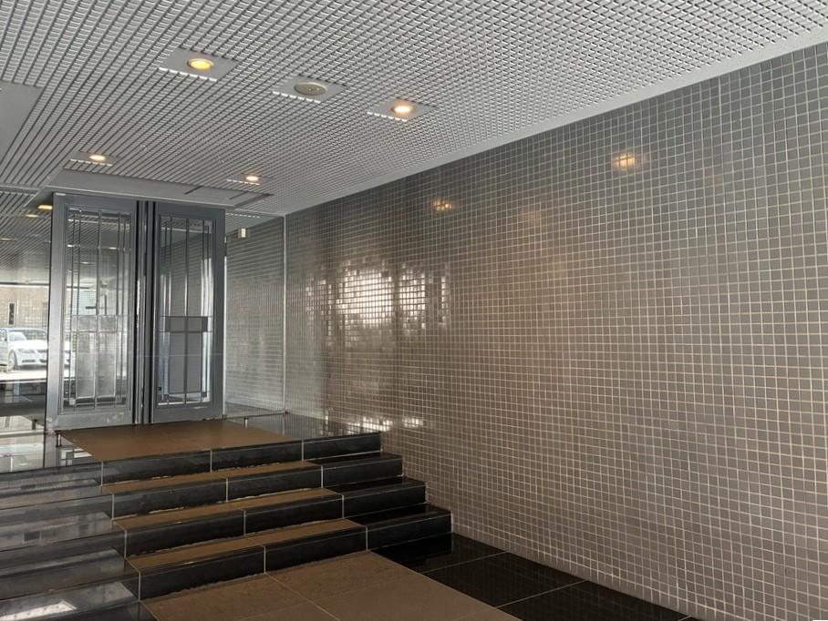 鎌倉市由比ガ浜三丁目の賃貸物件/マンションエントランス