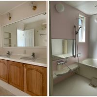 茅ヶ崎市東海岸一丁目の賃貸物件/風呂場と洗面。洗面ボウルは２箇所