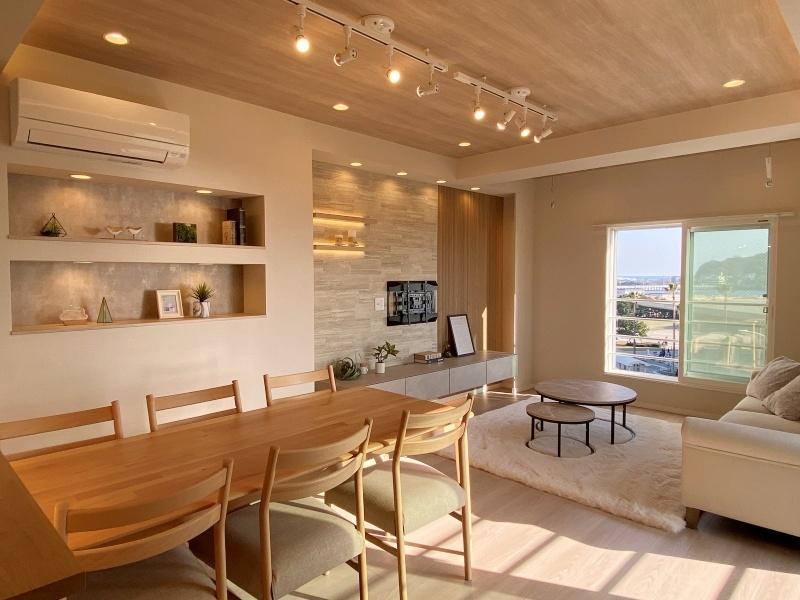 藤沢市片瀬海岸二丁目の売買物件/LDK約18.8帖│窓を開けると風が良く抜けていきます