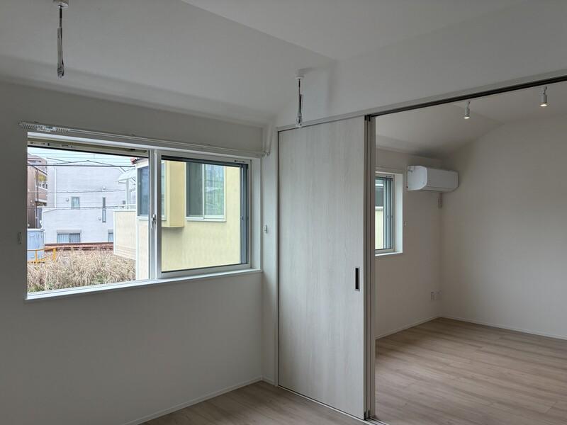 藤沢市本町二丁目の賃貸物件/2階の別部屋（間取りが反転のタイプ）