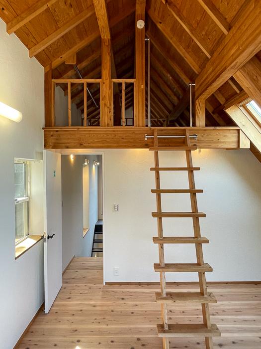 逗子市桜山五丁目の売買物件/3階寝室上のロフト