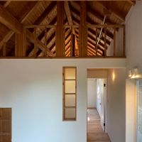 逗子市桜山五丁目の売買物件/3階寝室上の小屋組が見えます。たいへん美しい