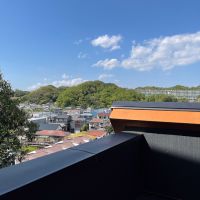 逗子市桜山五丁目の売買物件/3階西側にもバルコニー