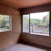 鎌倉市浄明寺四丁目の売買物件/2階洋室（6帖）｜南と東に窓のある明るい部屋。