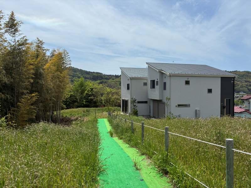 三浦郡葉山町木古庭の売買物件/共用通路はこんな感じ