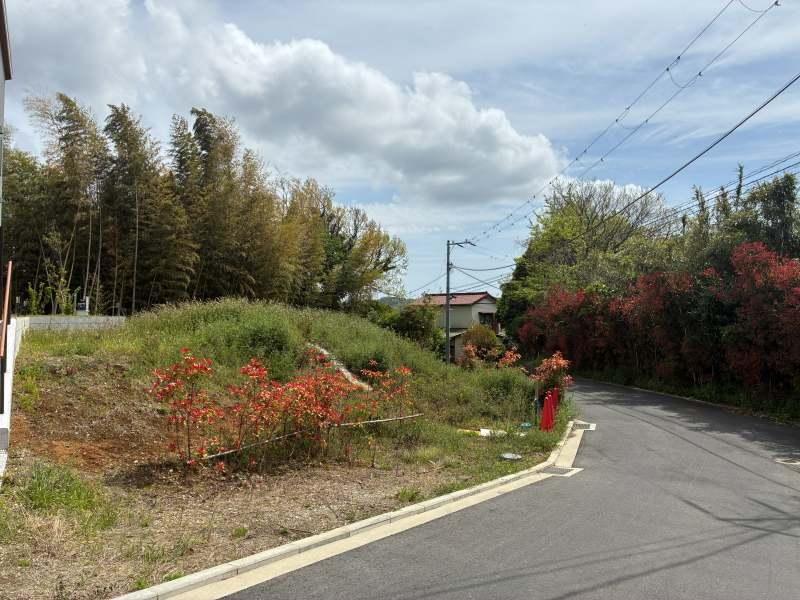 三浦郡葉山町木古庭の売買物件/D区画｜55.56坪。他の区画と比べて傾斜がゆるやかです