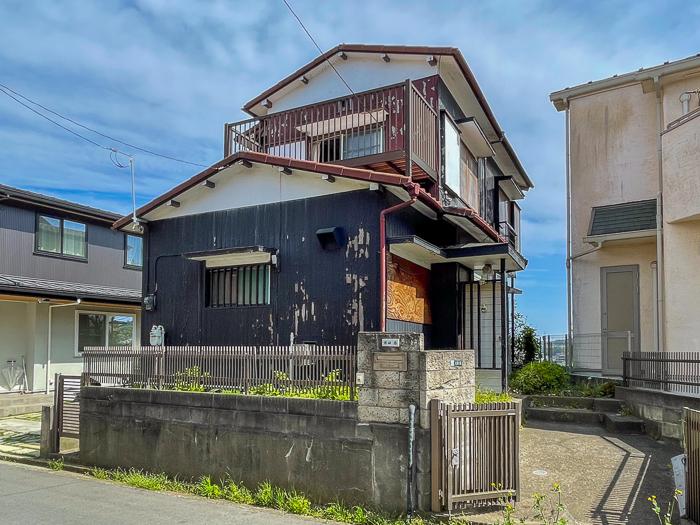 鎌倉市台四丁目の売買物件/現況昭和42年築の古家があります