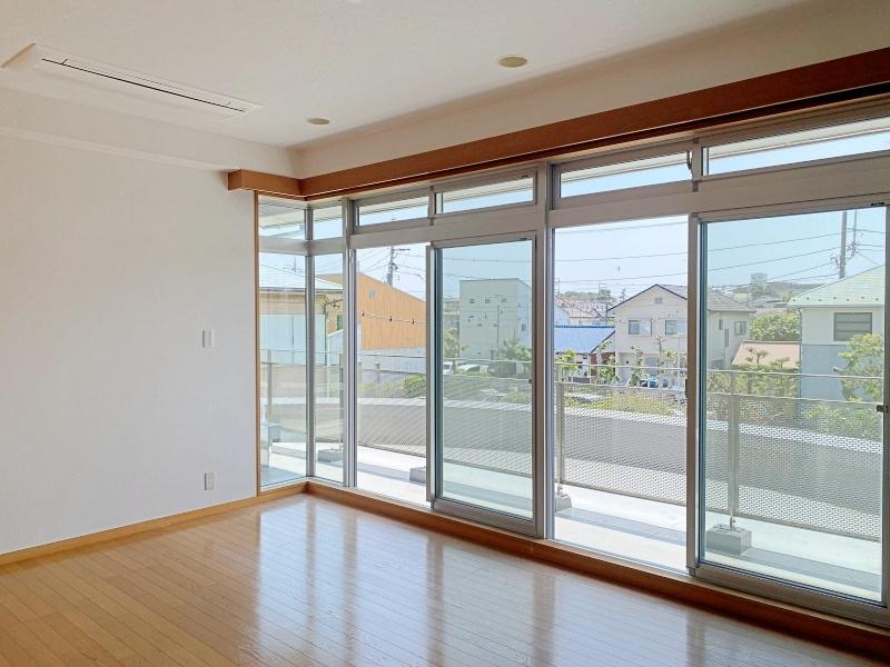 中郡大磯町東小磯の賃貸物件/2階洋室9帖│ここは寝室になりそうです
