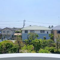 中郡大磯町東小磯の賃貸物件/2階バルコニーからの眺め│庭に向かって