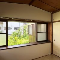 鎌倉市十二所の賃貸物件/洋室その2｜この部屋は出窓になっています