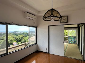 横須賀市船越町四丁目の売買物件/坂の上の平屋