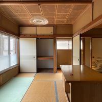 鎌倉市坂ノ下の売買物件/2階和室。日当たりがよい
