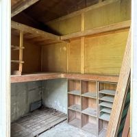 鎌倉市坂ノ下の売買物件/倉庫です。収納量は大きい