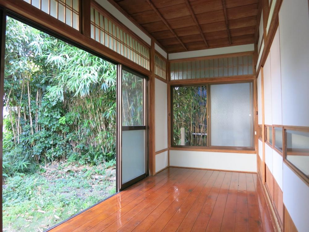 三浦郡葉山町一色の賃貸物件/縁側｜七輪、ビール、干物、昼寝。縁側の楽しいイメージは尽きません