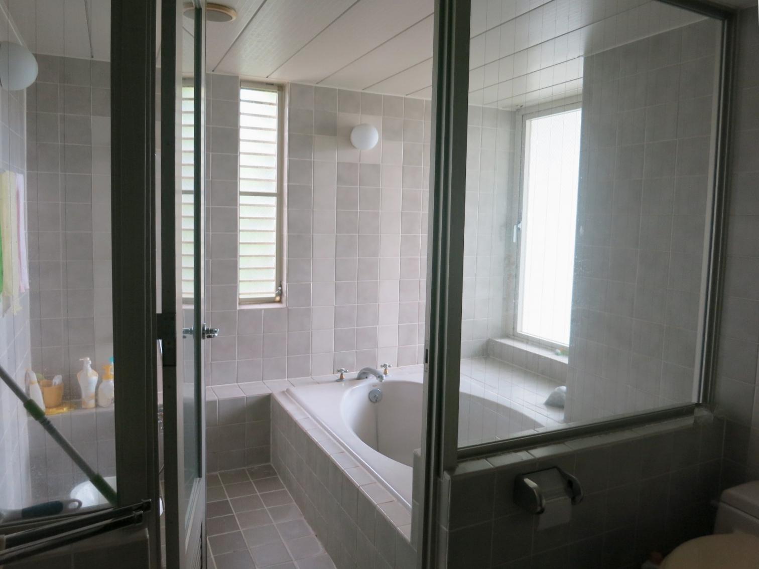 バスルーム。とにかく大きい。トイレは2か所