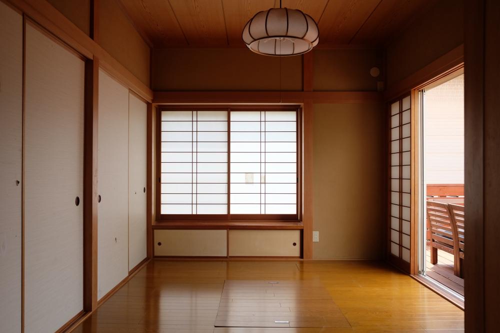 新築後に増築された6畳洋室(登記済)