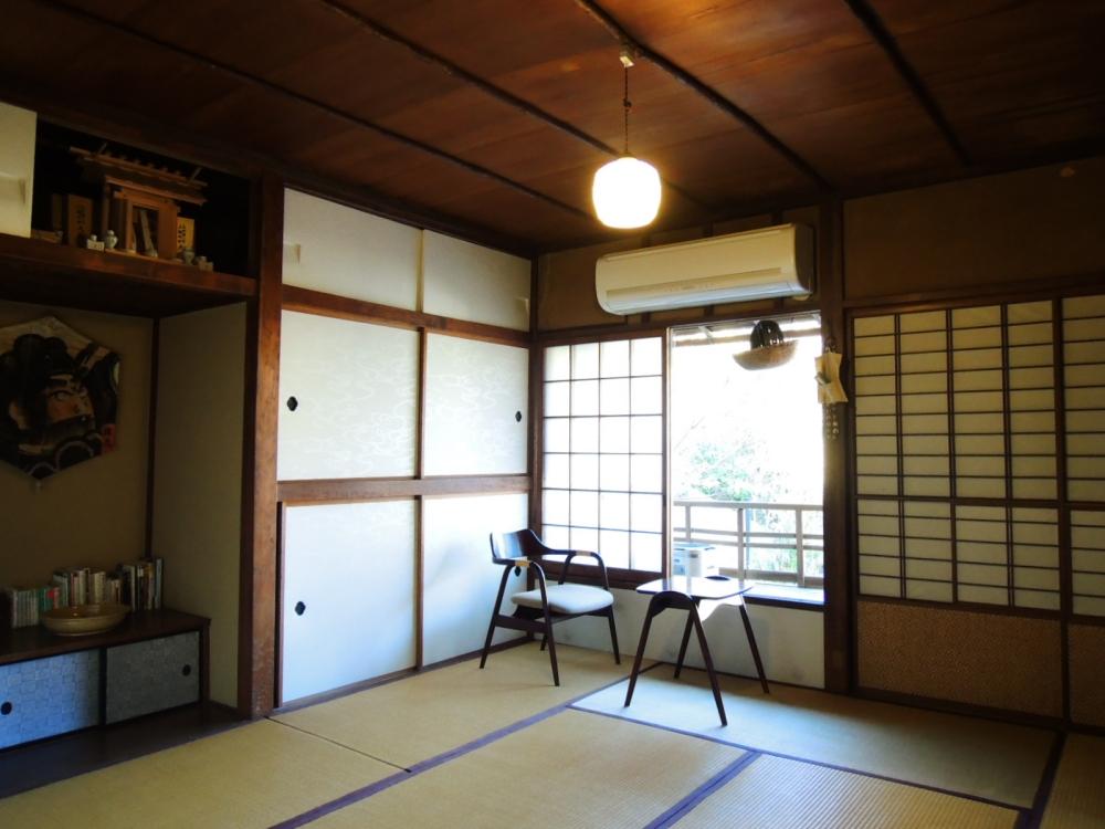 玄関からひとつめの間