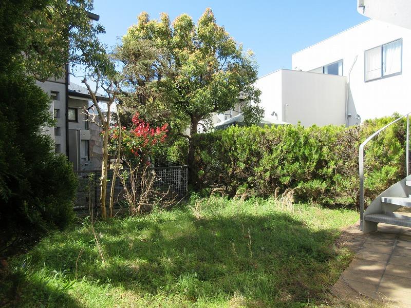 庭はいろいろ楽しめそうな広さ