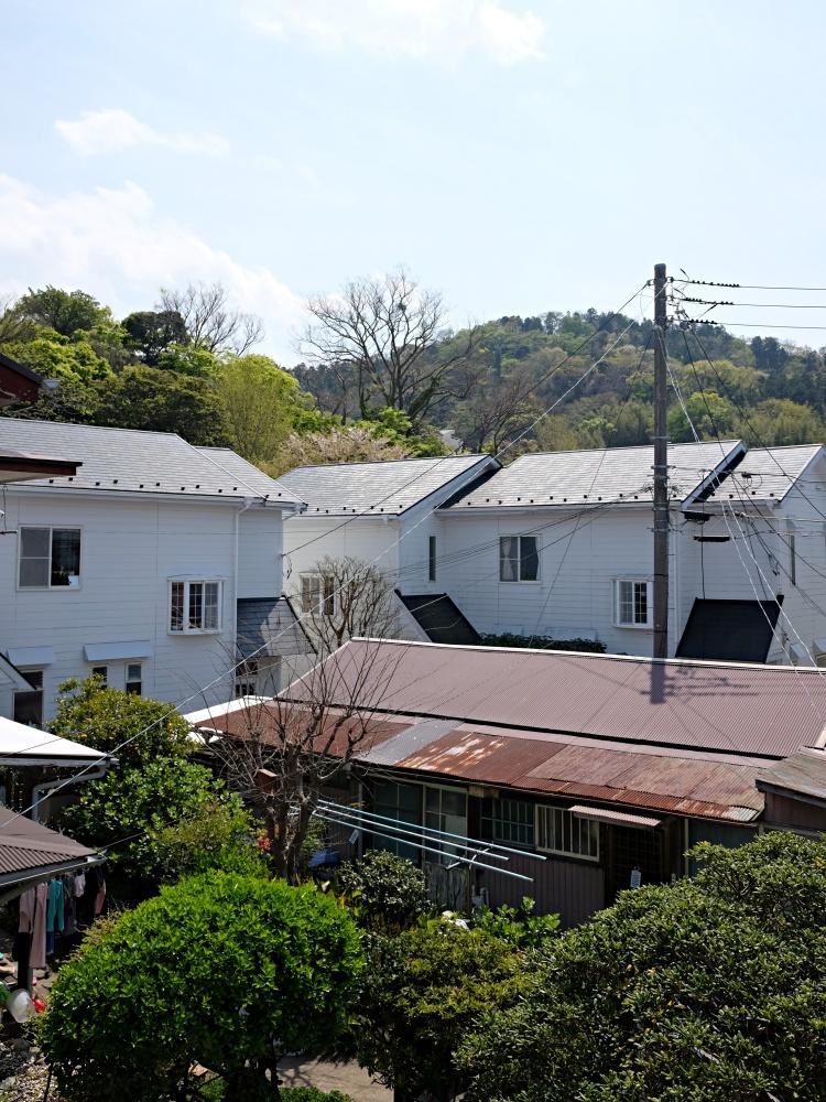 2階の窓からは桜山らしい眺め。