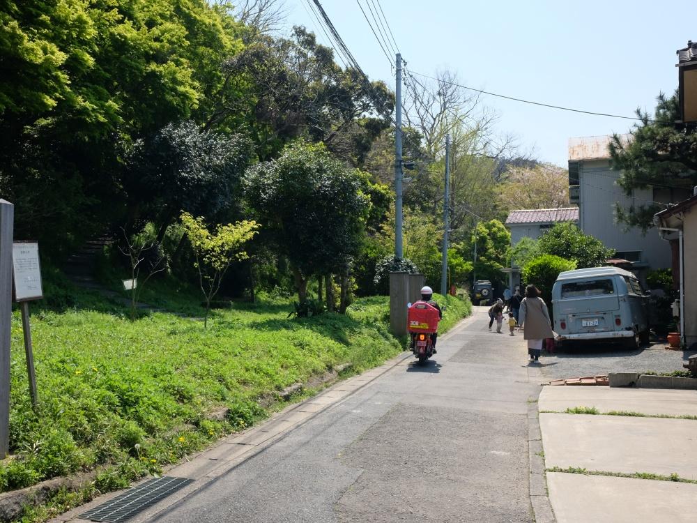 家を出て1分ほどで空気がガラリと変わり、蘆花記念公園が現れます。