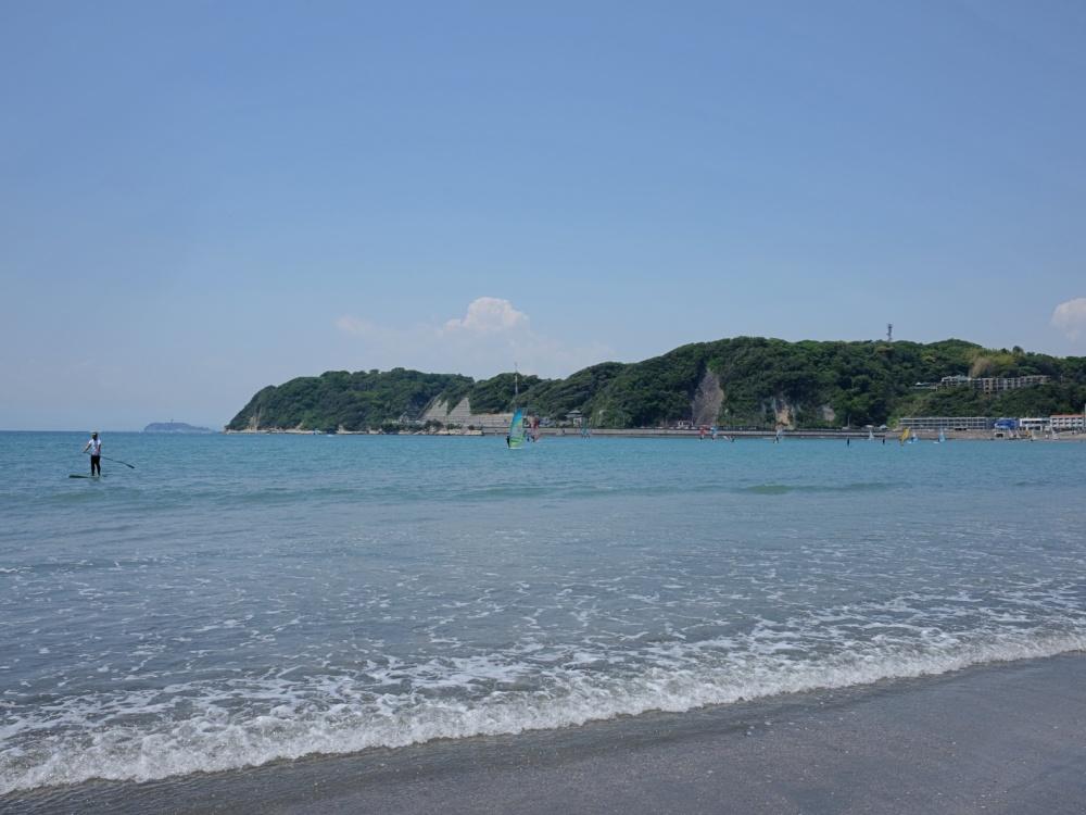 逗子海岸までは歩いて3分。